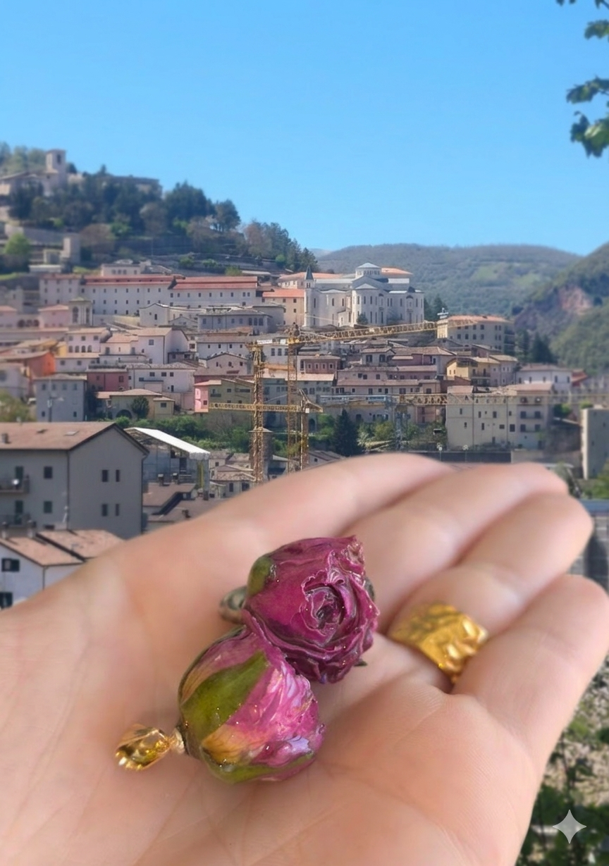 CIONDOLO BOCCIOLO ROSA DI RITA