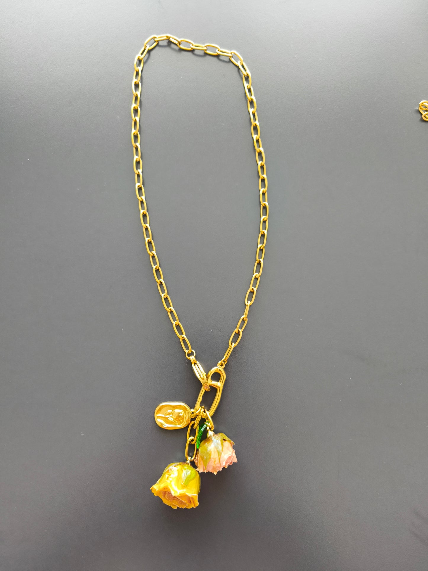 COLLANA BOCCIOLI DI ROSA